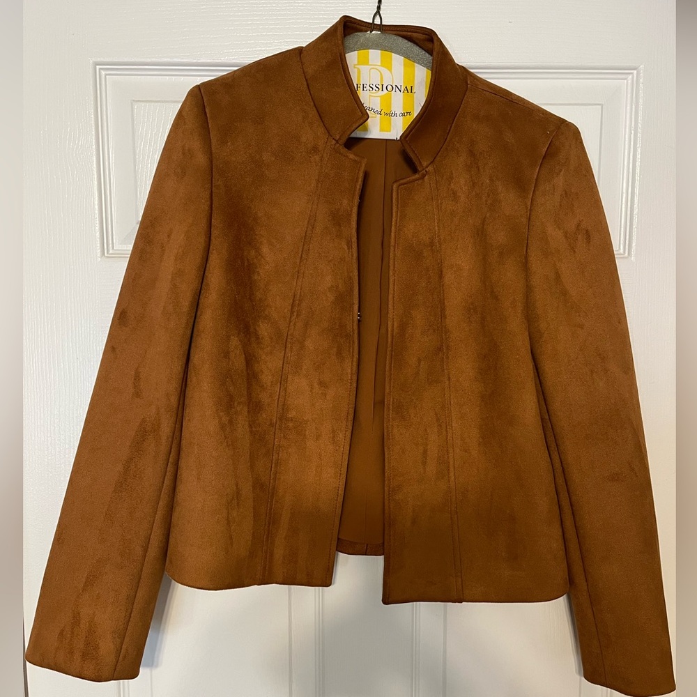 Tahari ASL brown faux suede jacket, size 6
